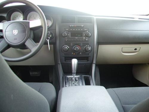 Dodge Magnum SE Other