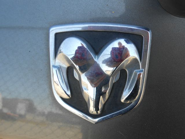 Dodge Magnum 2008 photo 2