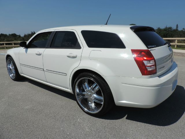 Dodge Magnum 2008 photo 28