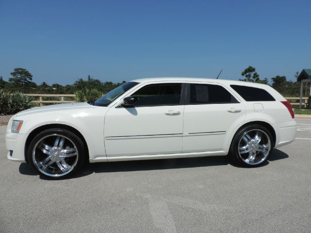 Dodge Magnum 2008 photo 31