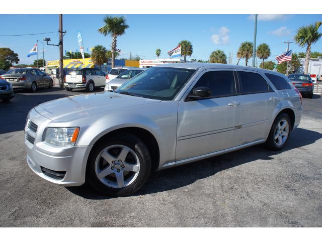 Dodge Magnum 2008 photo 1