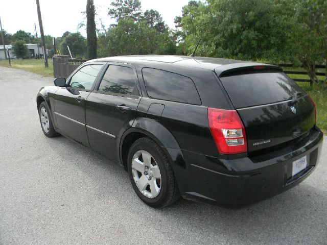 Dodge Magnum 2008 photo 2