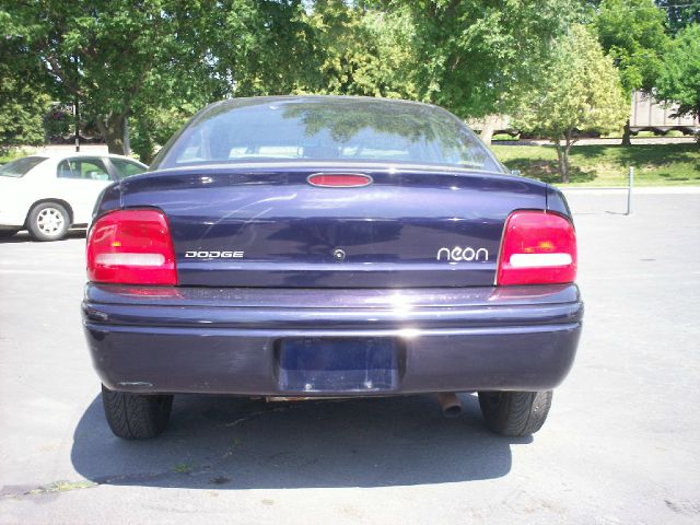 Dodge Neon Unknown Sedan