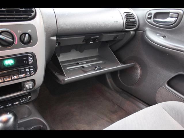 Dodge Neon 2000 photo 7