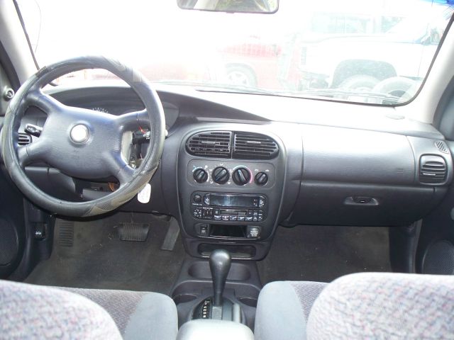 Dodge Neon 2000 photo 4