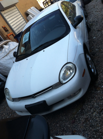 Dodge Neon 2000 photo 1