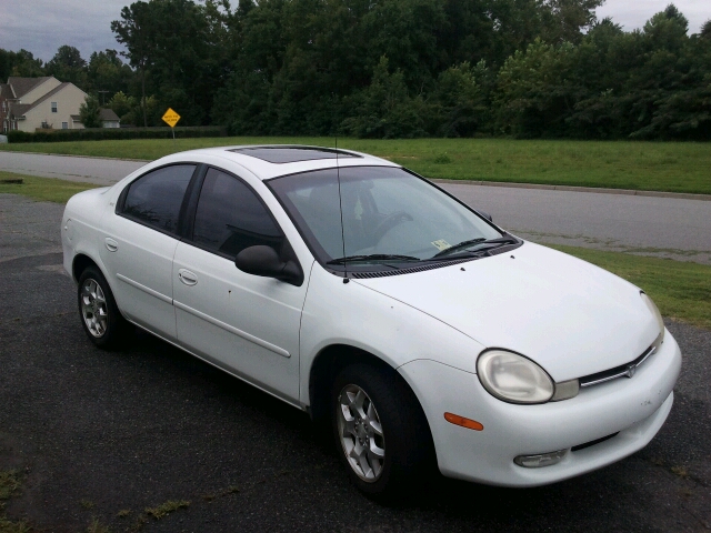Dodge Neon 2000 photo 2
