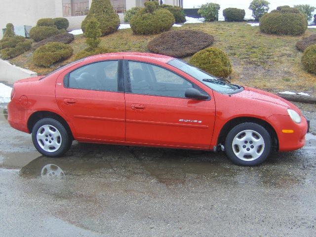 Dodge Neon 3.0L Sedan