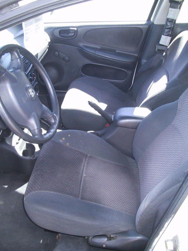 Dodge Neon 2001 photo 2