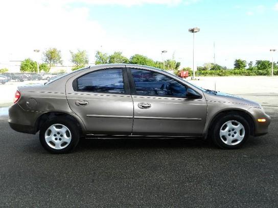 Dodge Neon SE Sedan