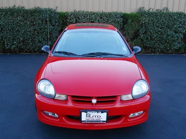 Dodge Neon 4dr Sdn V8 CXL Sedan