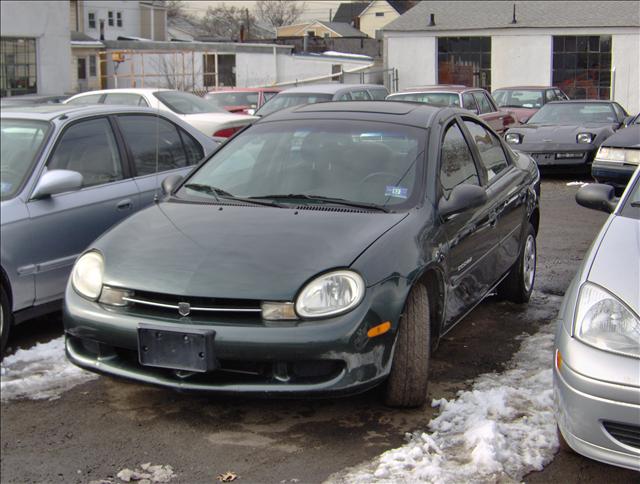 Dodge Neon SE Sedan