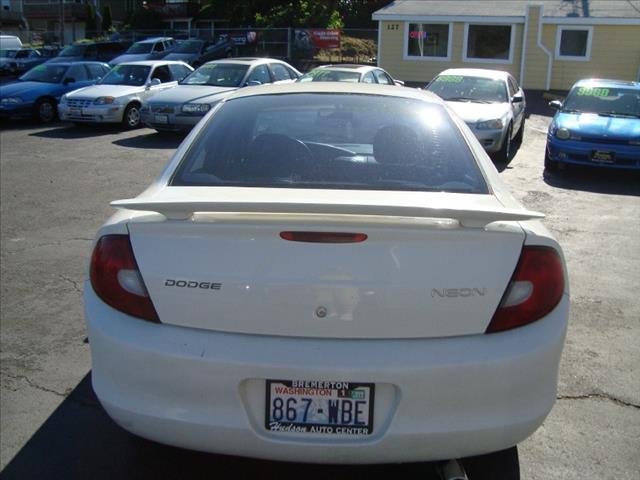 Dodge Neon 2002 photo 2
