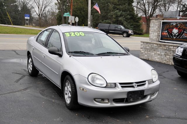 Dodge Neon 2002 photo 2