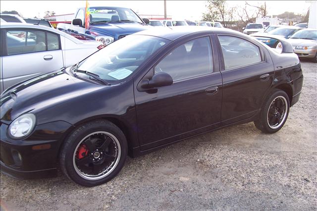 Dodge Neon 2003 photo 2