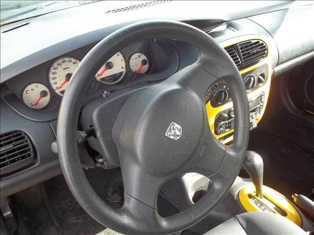 Dodge Neon 2003 photo 2
