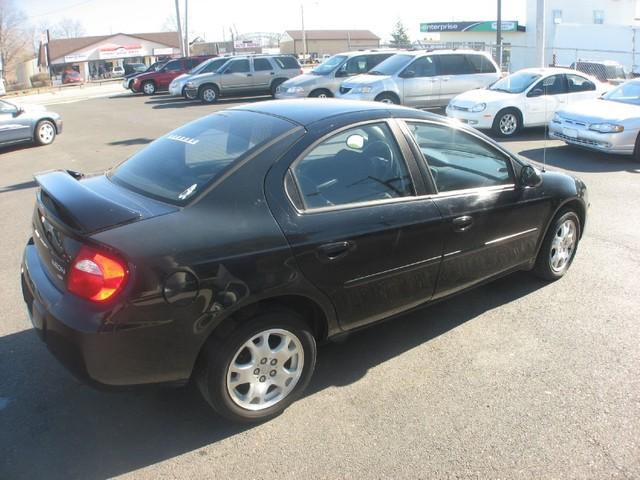 Dodge Neon 2003 photo 2