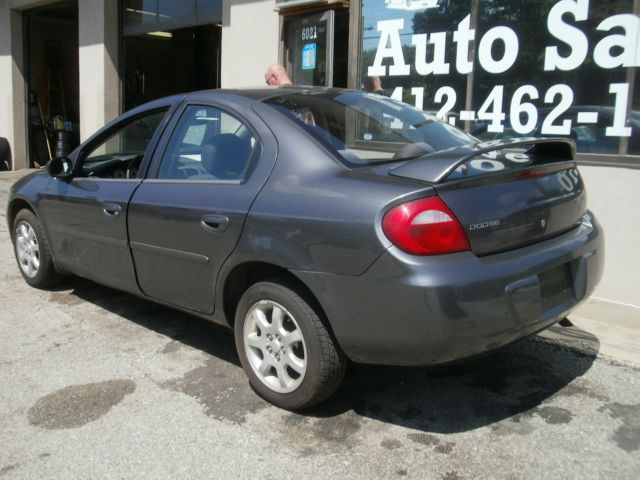 Dodge Neon 2003 photo 2
