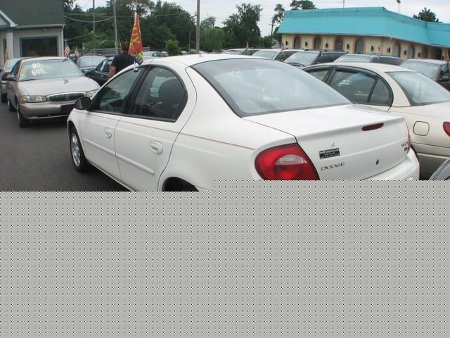 Dodge Neon 2003 photo 2