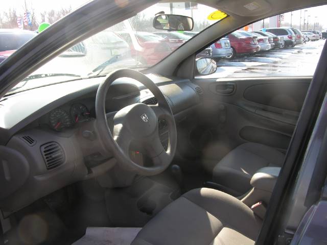 Dodge Neon 2003 photo 1