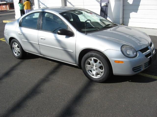Dodge Neon 2003 photo 2