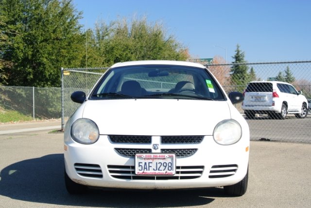 Dodge Neon 2003 photo 2
