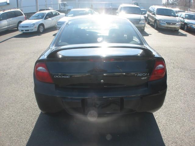 Dodge Neon 2003 photo 2