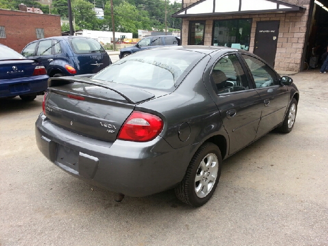 Dodge Neon 2003 photo 9
