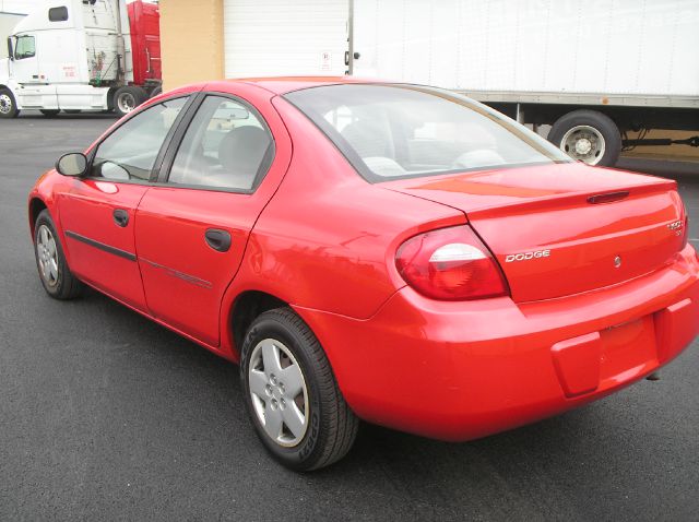 Dodge Neon 2003 photo 2