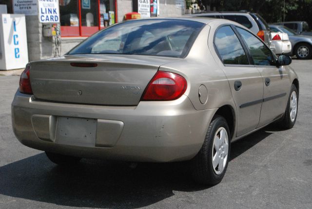 Dodge Neon 2003 photo 2