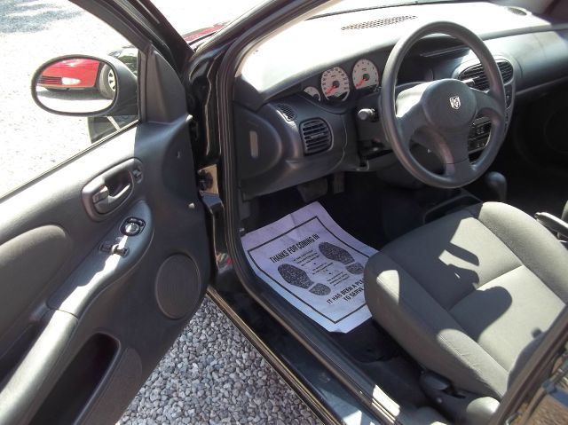 Dodge Neon 2003 photo 2