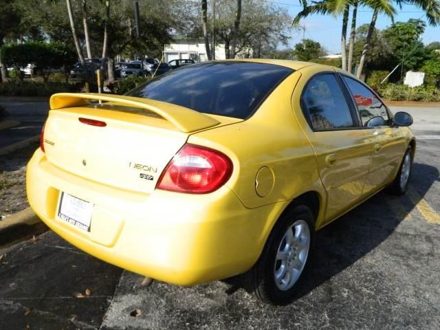 Dodge Neon 2003 photo 2