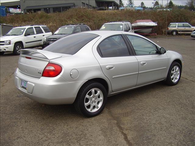 Dodge Neon 2003 photo 2