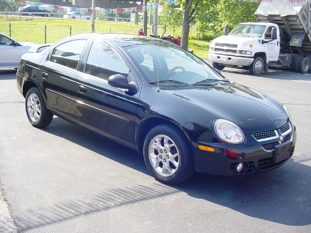 Dodge Neon 2003 photo 2