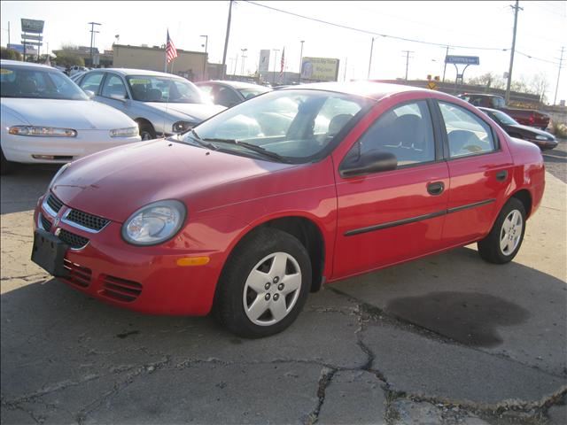 Dodge Neon 2003 photo 2