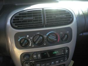 Dodge Neon 2003 photo 4