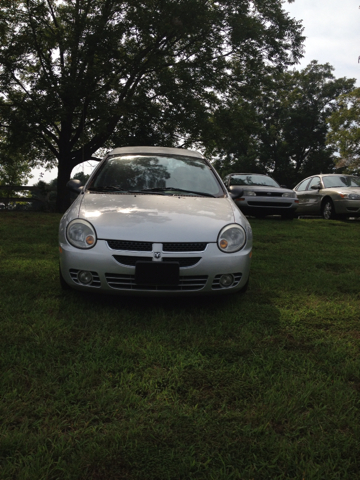 Dodge Neon 2004 photo 2