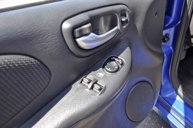 Dodge Neon 2004 photo 19