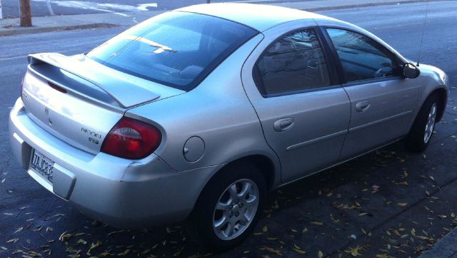 Dodge Neon 2004 photo 2