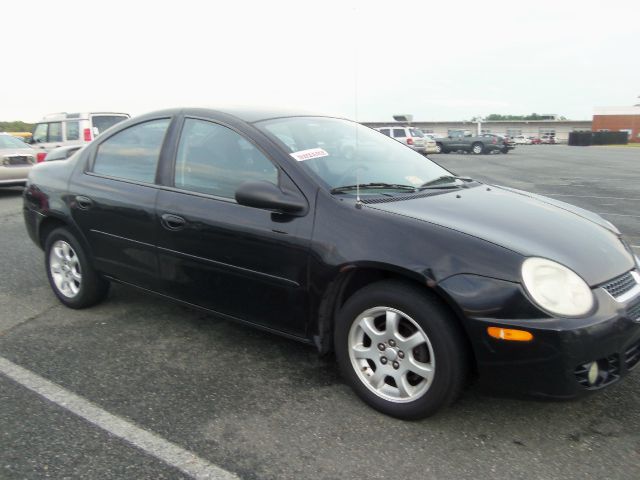 Dodge Neon Unknown Sedan