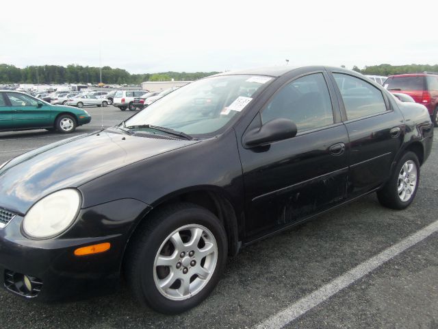 Dodge Neon 2004 photo 2