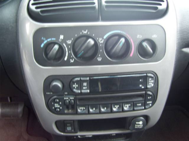 Dodge Neon 2004 photo 1