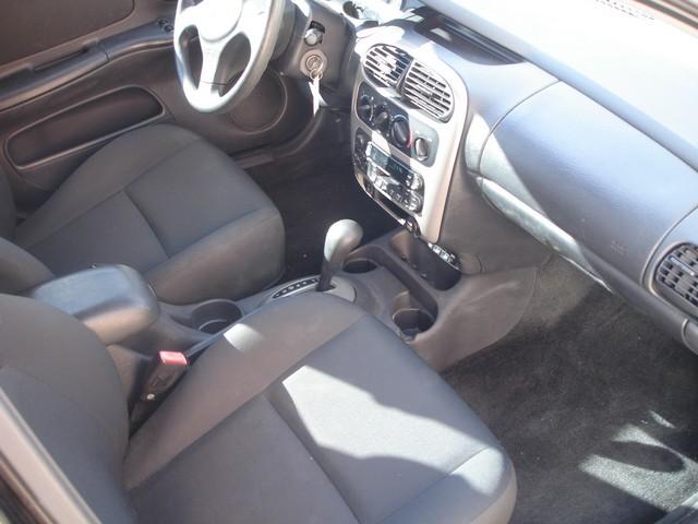 Dodge Neon 2004 photo 2