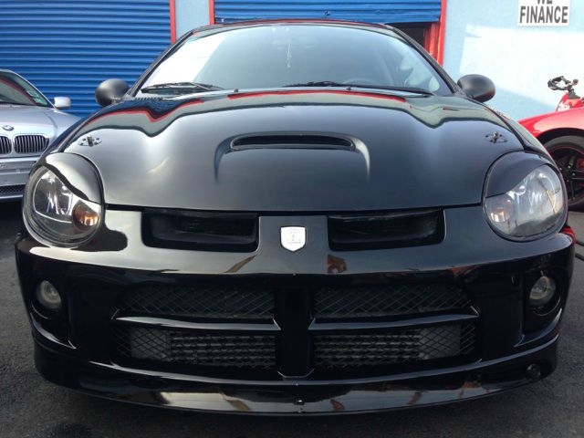 Dodge Neon 2004 photo 2