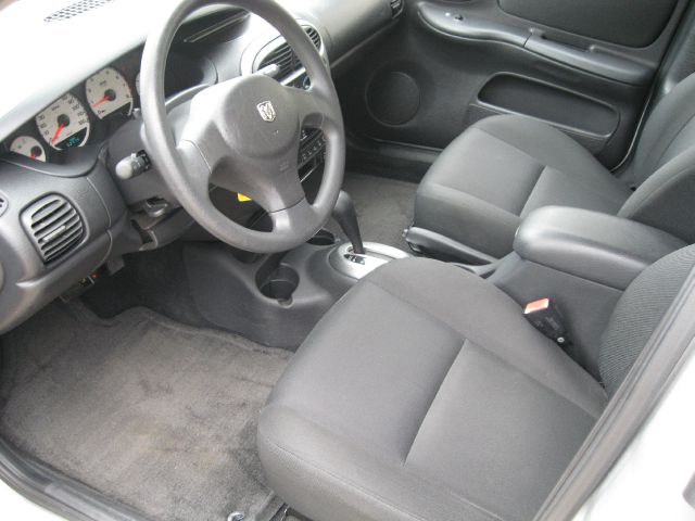 Dodge Neon 2004 photo 3