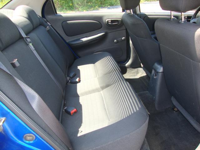 Dodge Neon 2004 photo 3