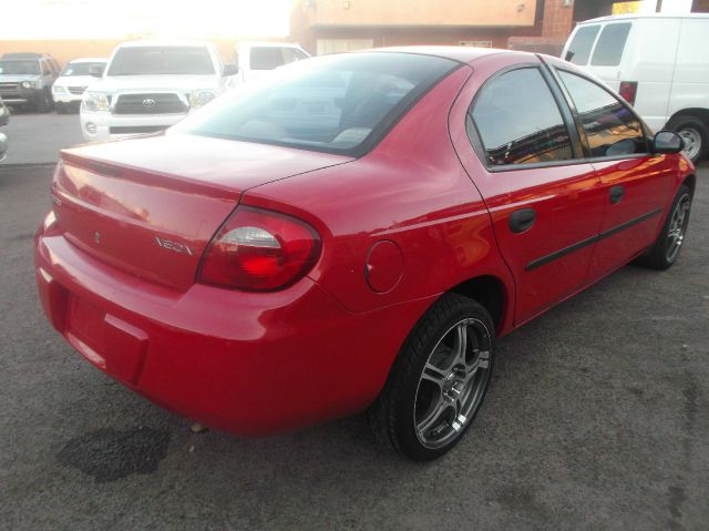 Dodge Neon 2004 photo 2