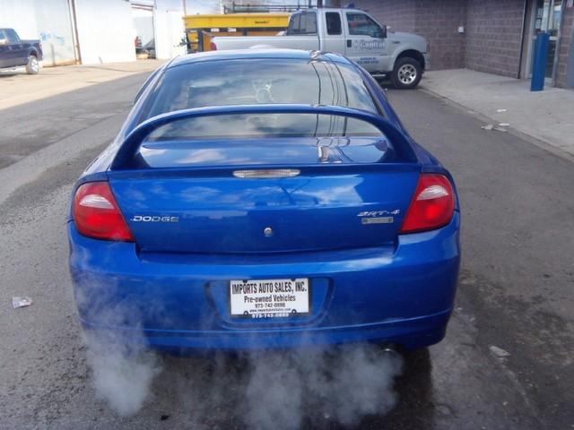 Dodge Neon 2004 photo 2