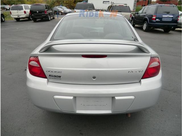 Dodge Neon 2005 photo 3