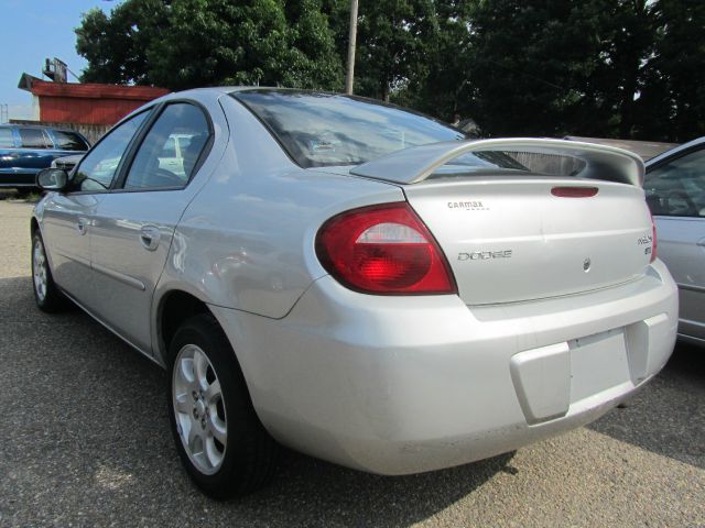 Dodge Neon 2005 photo 2